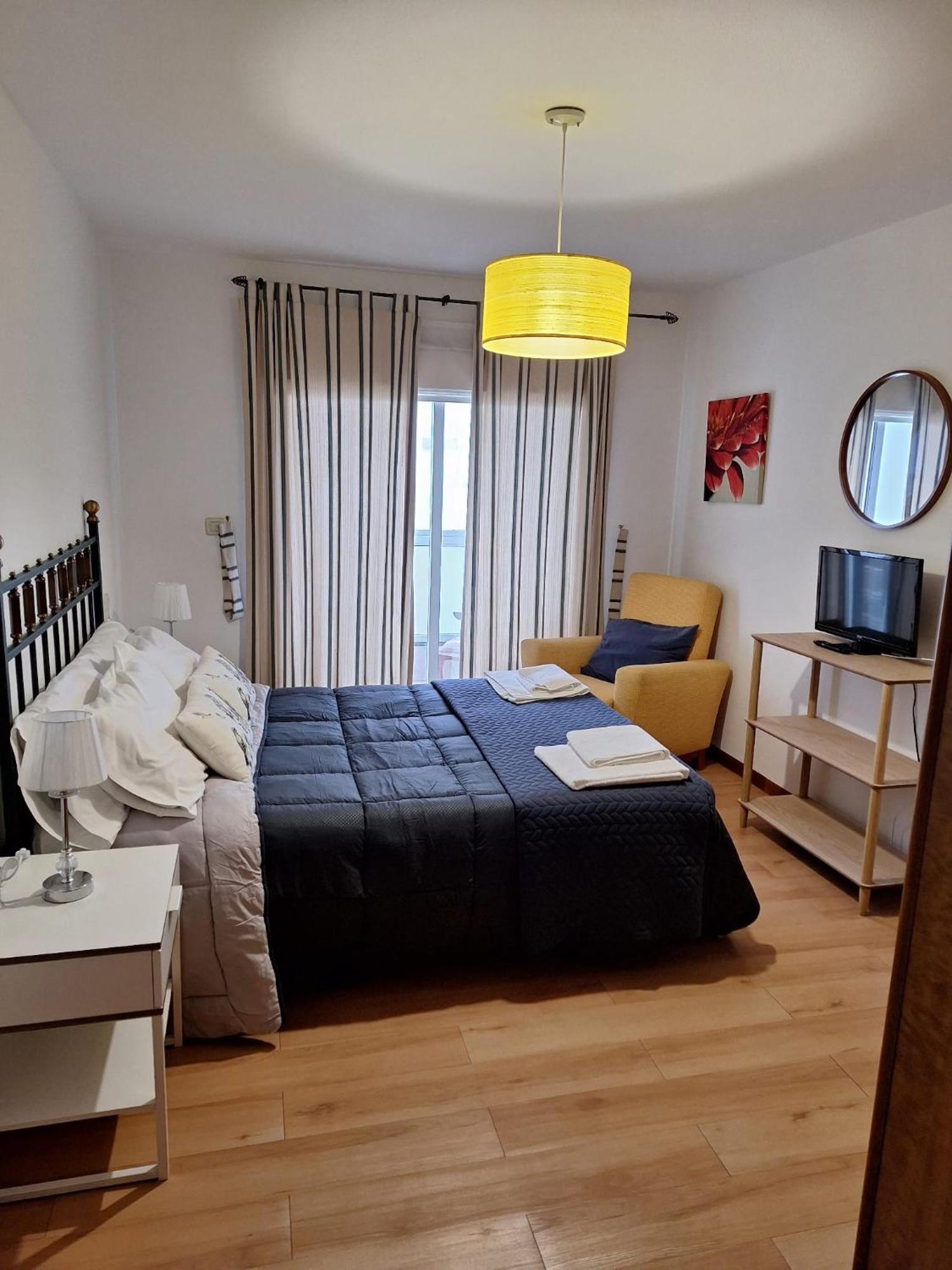 Apartamento Villa 3 บิลาการ์เซีย เด อาโรว์ซา ภายนอก รูปภาพ